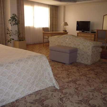 Hofuf Hotel Al-Hasa Zimmer foto